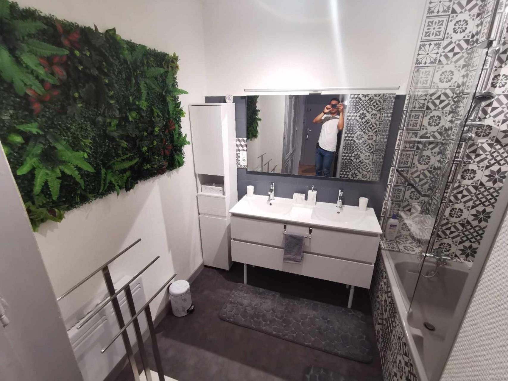 Bel Appartement De 1 A 7 Personnes Ambert Exterior photo